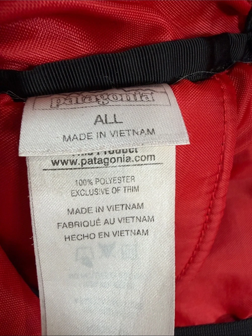 Patagonia Black Red Backpack Logo  Daypack Hiking Large Beat Up 47970FA17